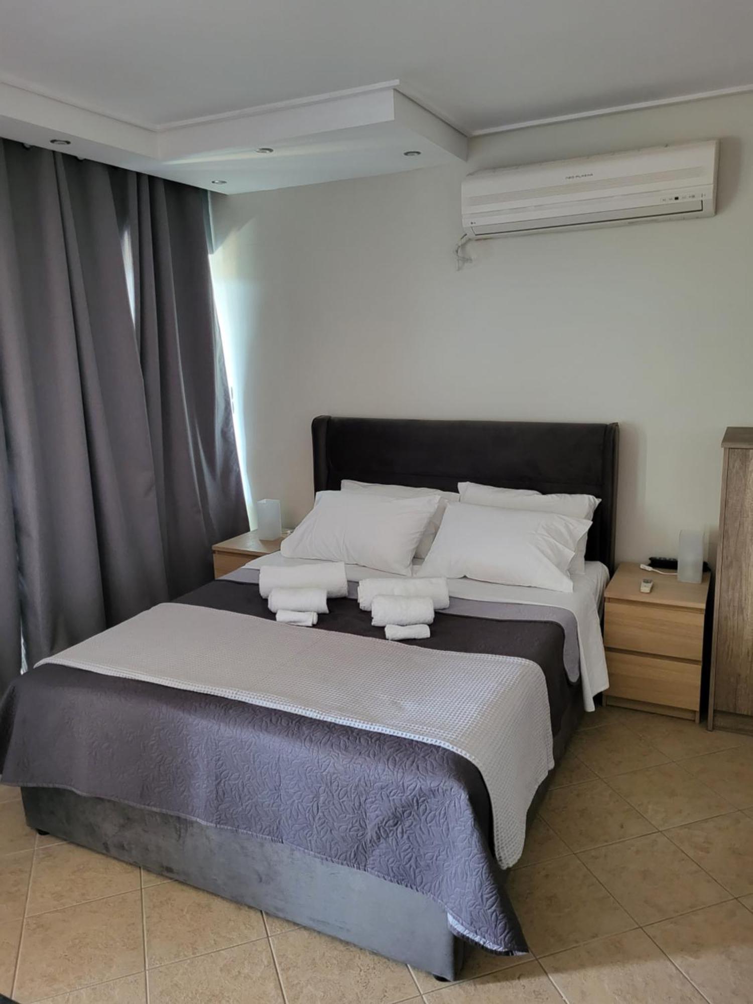 "Stergiou Luxury Apartment 2Nd Floor" Με Κοινη Πισινα Saronida Quarto foto